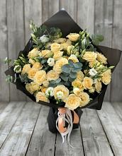 Букет цветов из:  Розы и Лизиантусы в Подлесном