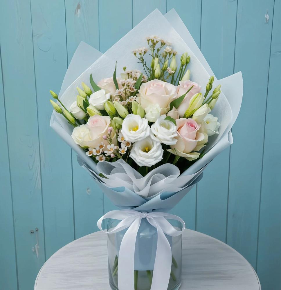 Букет цветов из: Розы и Лизиантусы в Подлесном