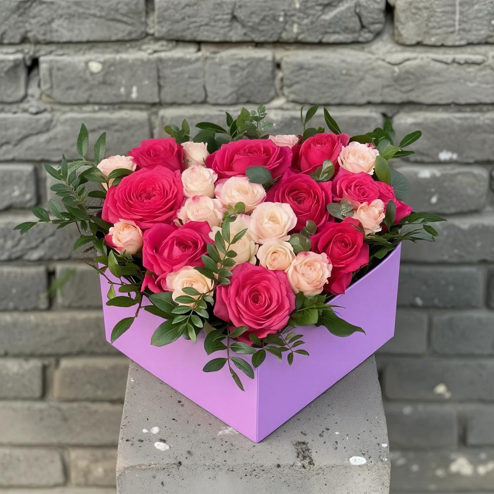 Цветочная композиция из Розы в коробке в Подлесном