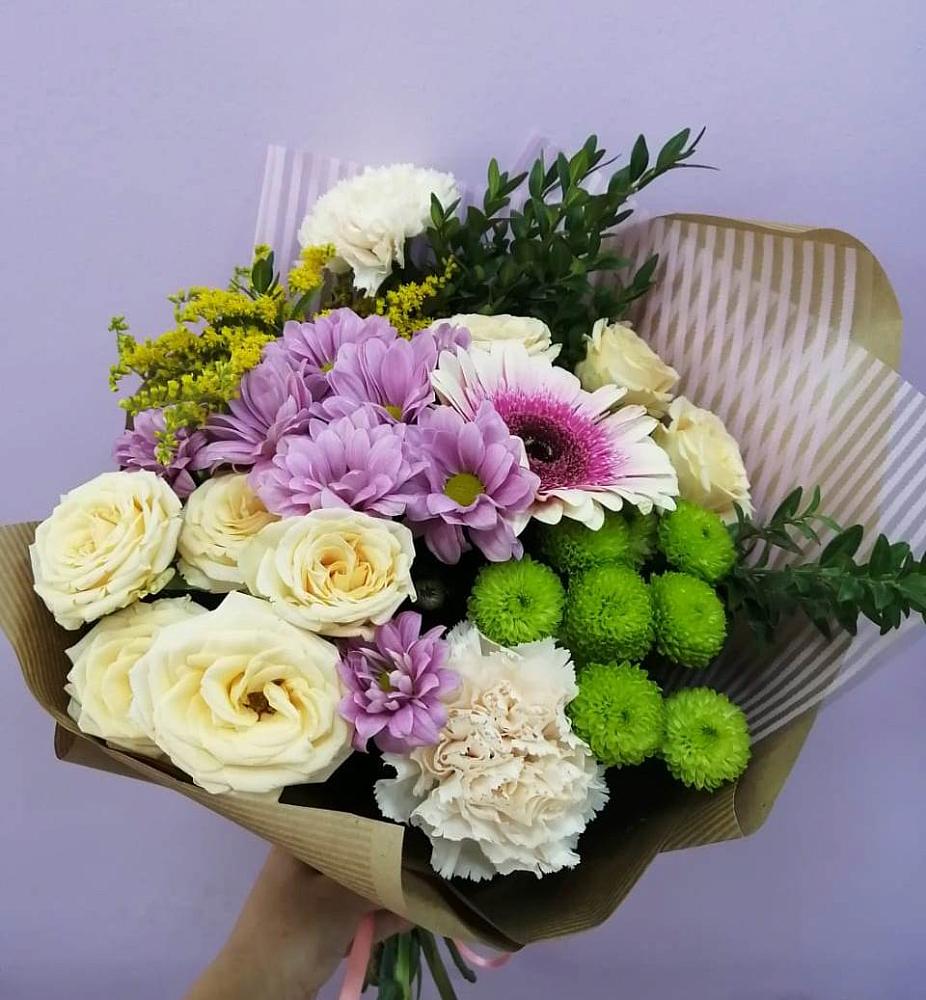 Букет цветов из: Хризантемы, Розы, Гвоздики и Герберы в Подлесном