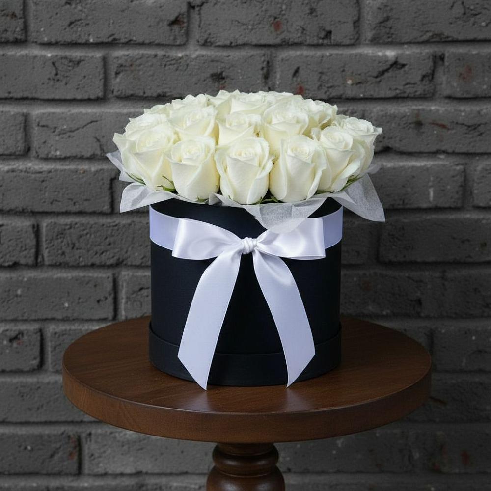 Цветочная композиция из Розы в шляпной коробке в Подлесном