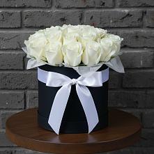 Цветочная композиция из Розы в шляпной коробке в Подлесном